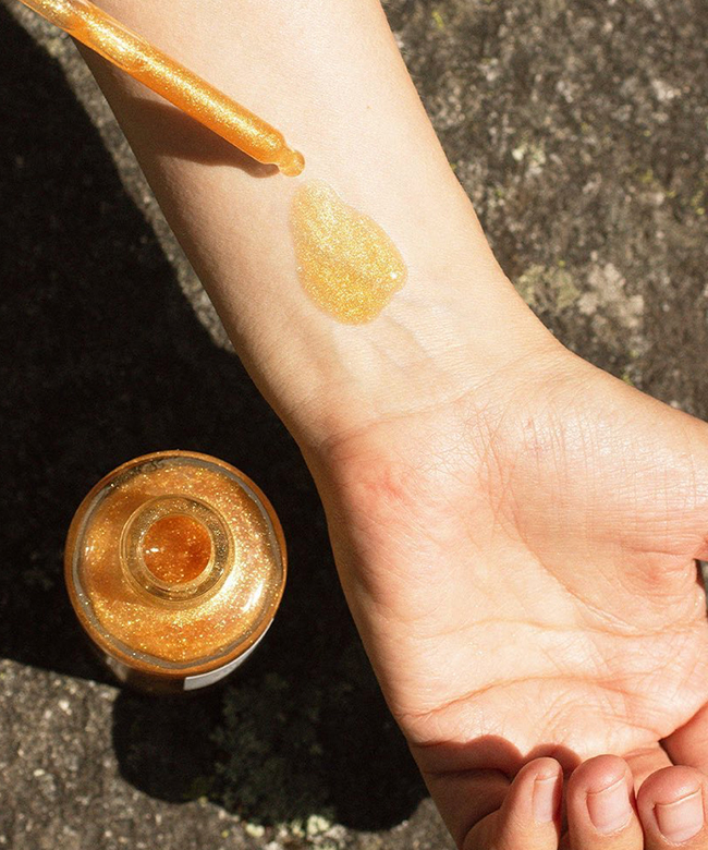 bjork and berries shimmering natural body oil