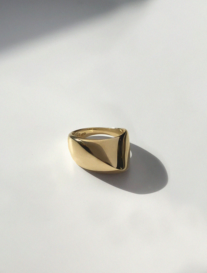 Bar jewellery recycled gold plate calla ring