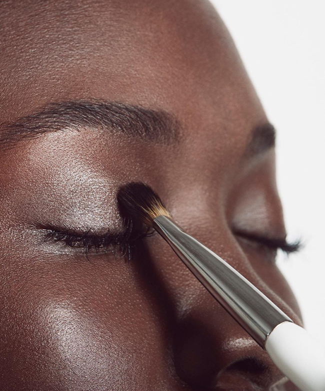 Reve en vert organic natural makeup kjaer weis eye shadow brush