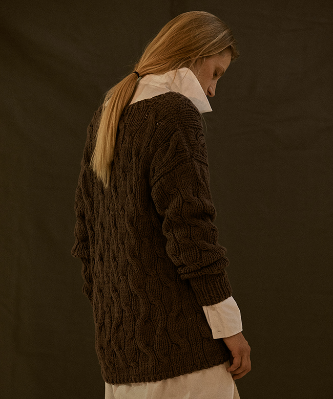 Maydi ethical sustainable hand woven natural knitwear and accessories