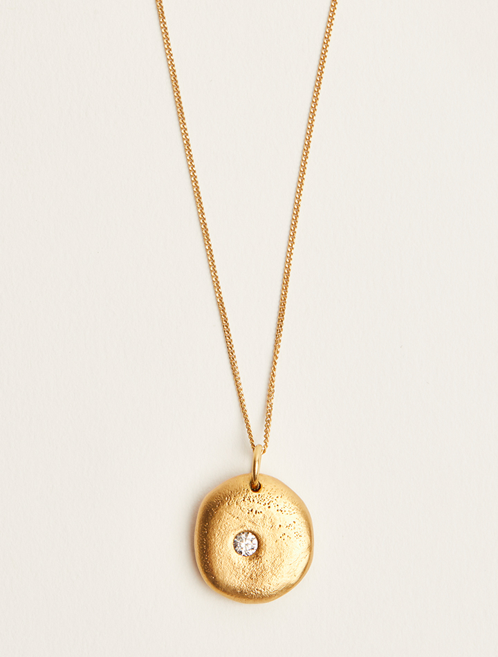 ethical sustainable recycled jewellery carolina de barros una gold pendant necklace