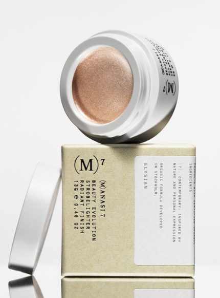 8 Of The Best Highlighters Made With Natural Organic Ingredients