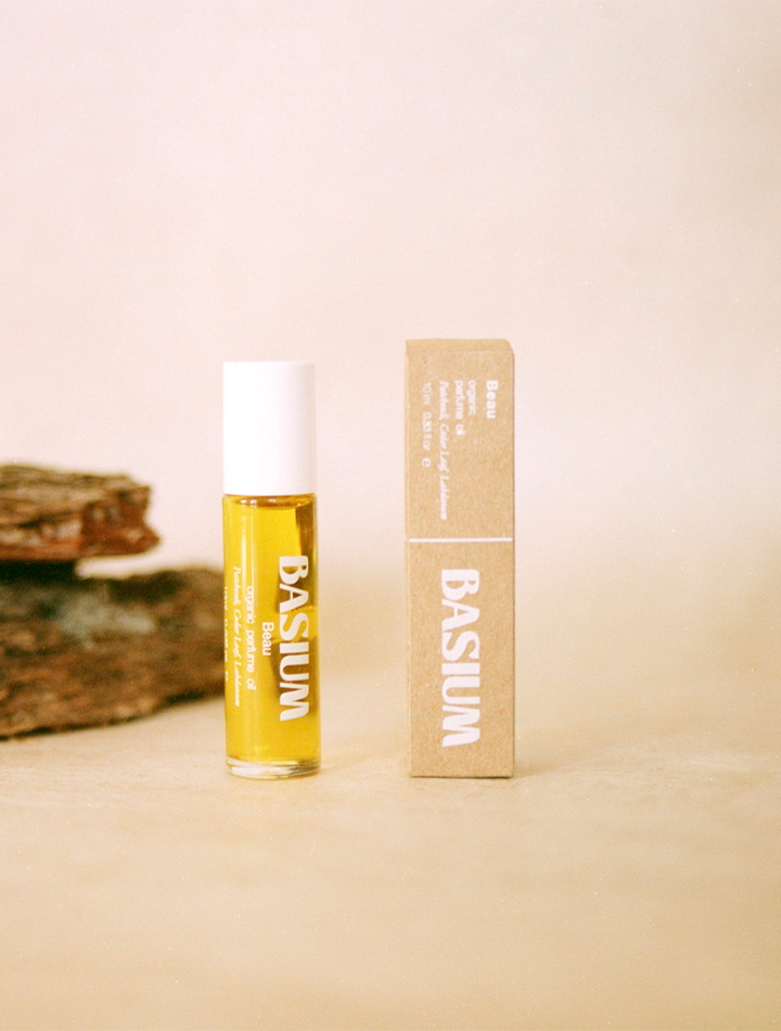 basium-fragrances-beau-perfume-oil-product-image