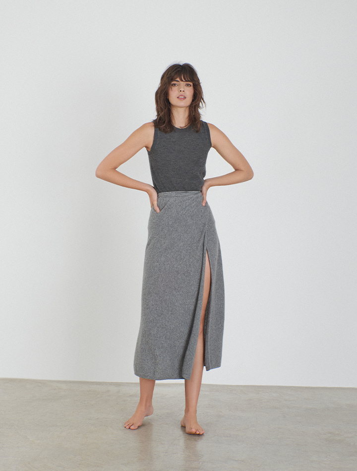 leap-concept-grey-cashmere-knitted-sleeveless-top-image-model-standing-pose
