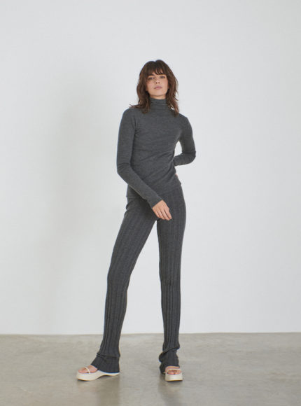 leap-concept-grey-cashmere-knitted-turtleneck-image-model-standing-pose