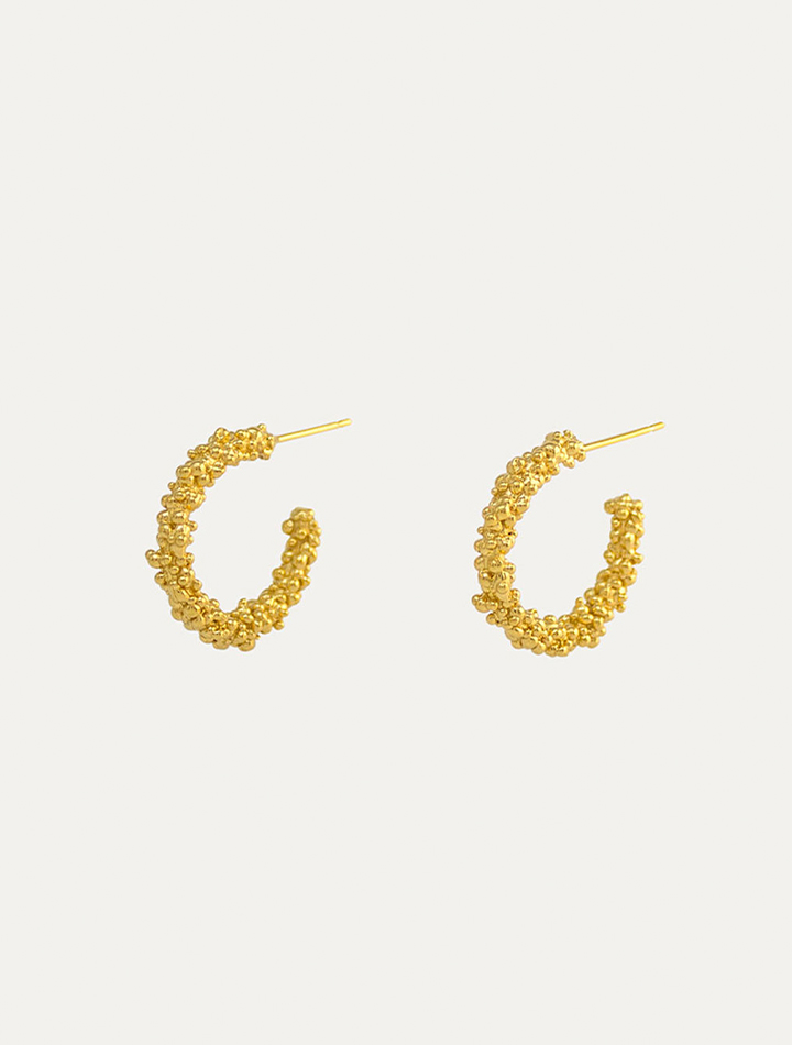deborah-tseng-jewellery-halo-slim-hoops-in-gold-product-image
