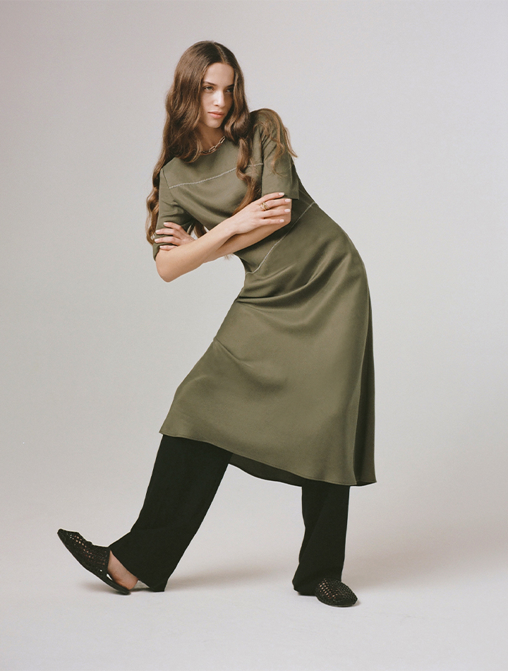 kjinsen-tencel-midi-dress-in-olive-product-image