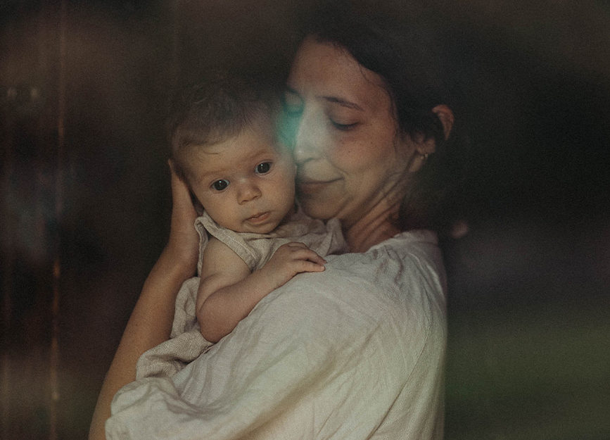 bess-piergrossi-mothering-editorial-scroll-image