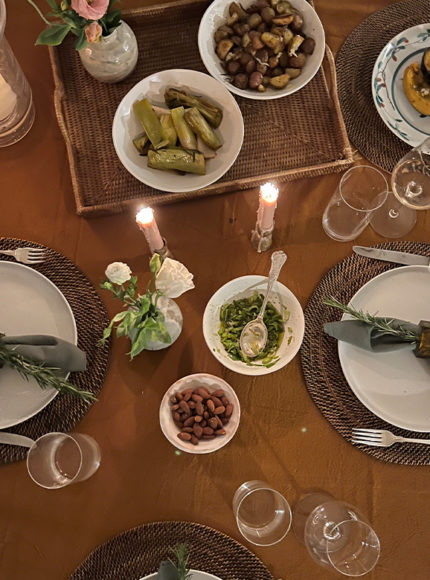 How to Put Together a Thanksgiving Table Sustainably