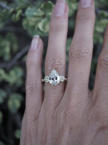 Or & Elle | Sans Cesse Pear Eternity | Diamond Ring