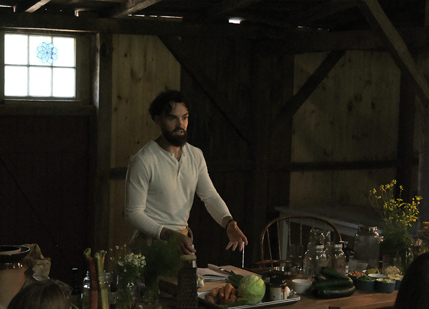 Gaz Oakley in a barn leading a fermentation workshop