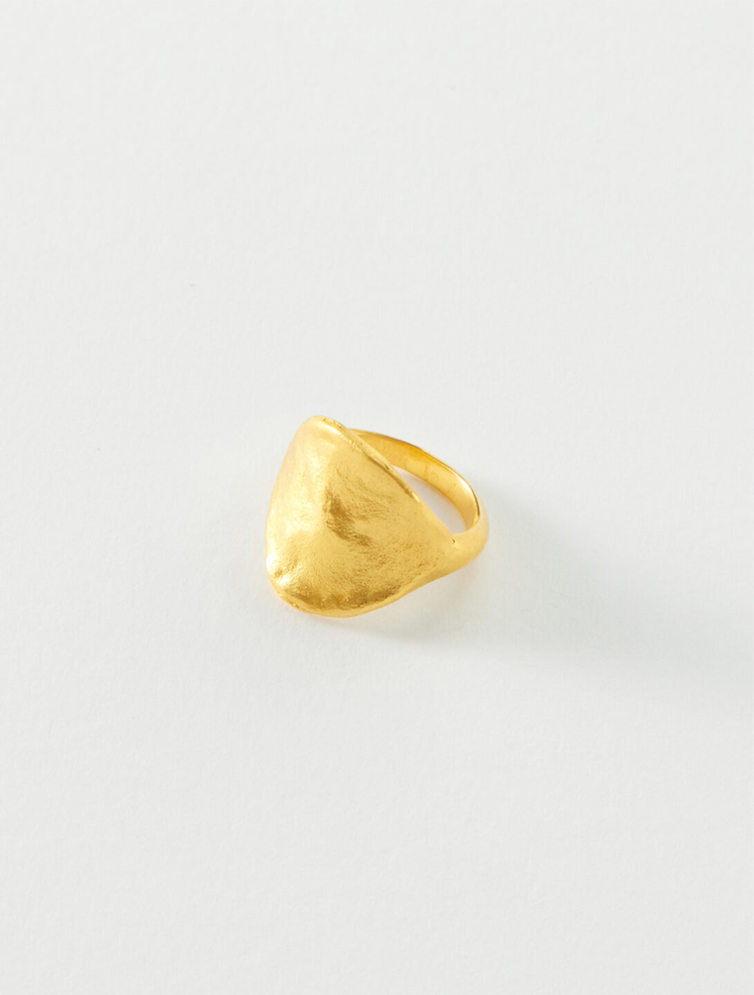 Pippa-Small-Jewellery-22kt-Gold-Eye-Ring-Plain-Gold-product-image